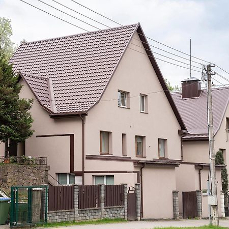 קובנה Groundfloor Apartment On The Green Hill מראה חיצוני תמונה